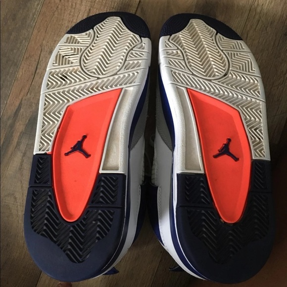 Jordan 4 - Picture 7 of 8